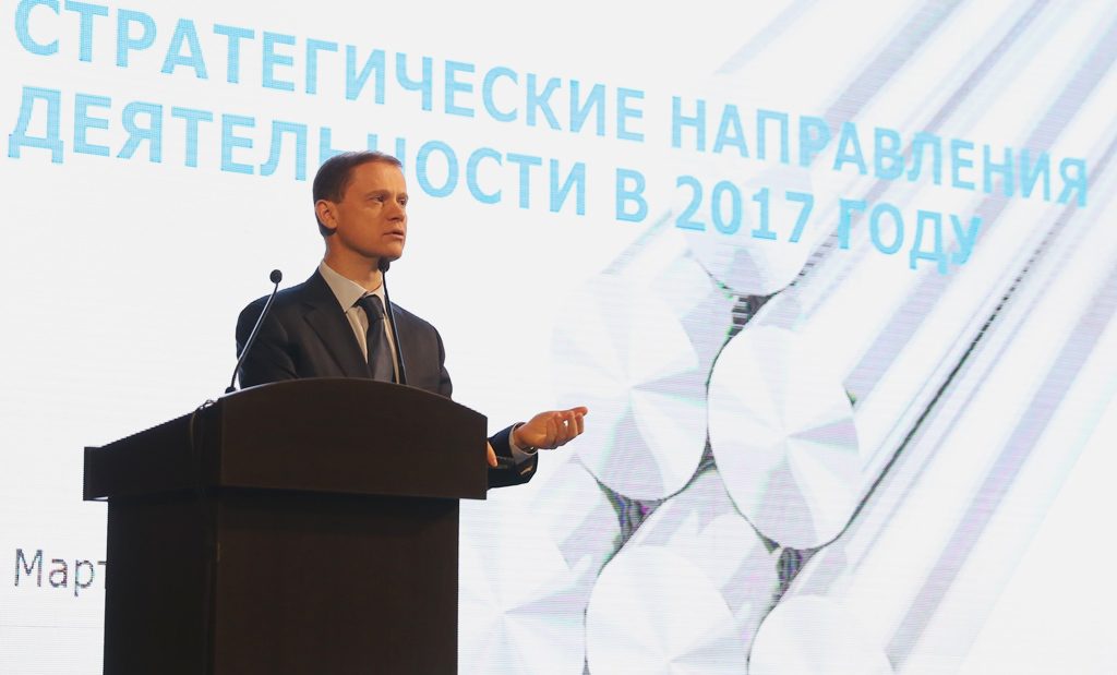 solovev-na-tribune.jpg
